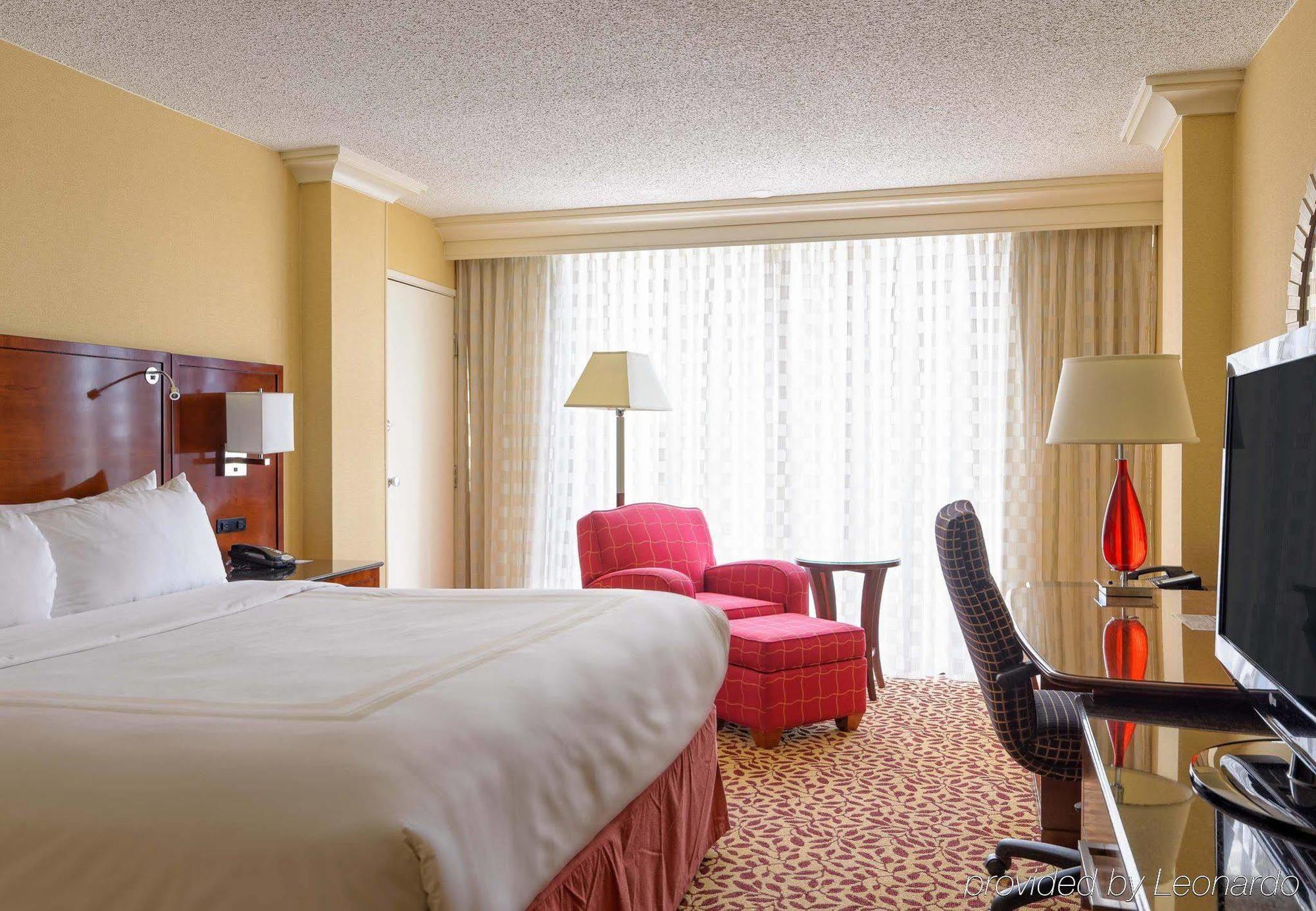 Houston Marriott West Loop By The Galleria Exterior foto