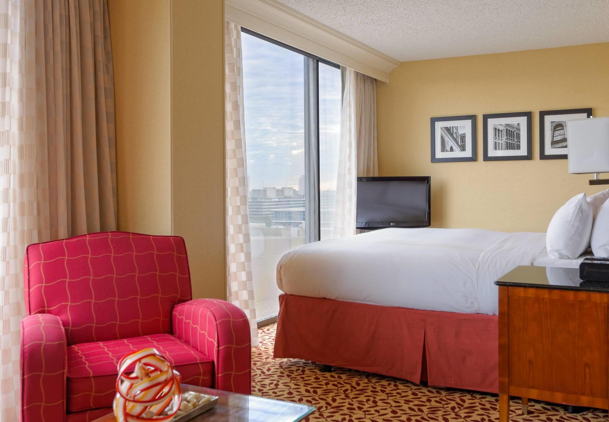Houston Marriott West Loop By The Galleria Exterior foto